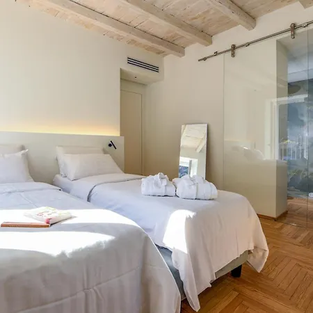 Reverie - Boutique Hotel 3*